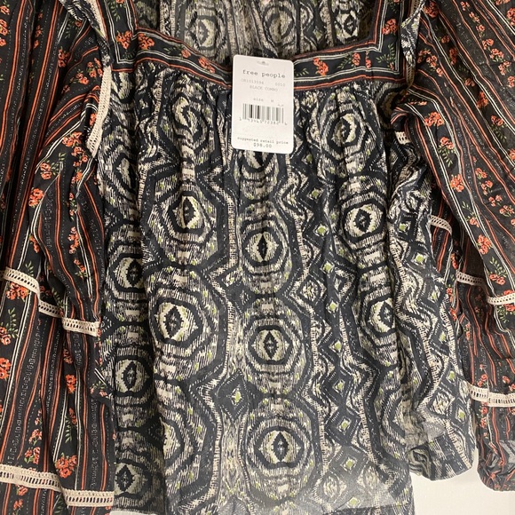 Free People Mostly Meadow Blouse Size M - Picture 5 of 7